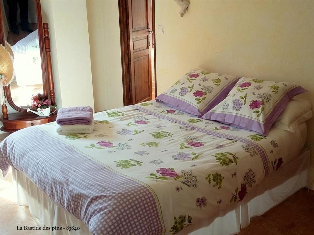 Hotel La Bastide Des Pins Zimmer foto