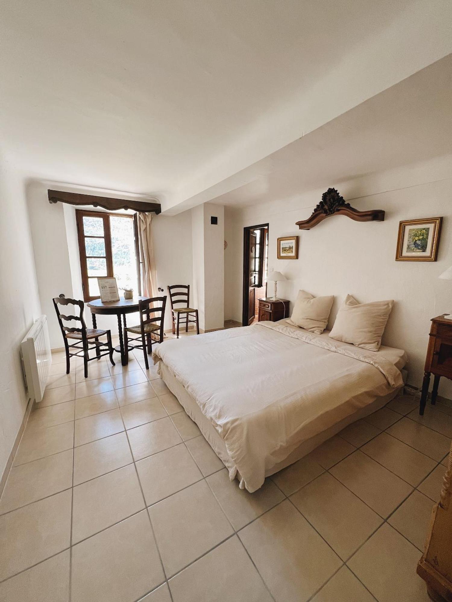 Hotel La Bastide Des Pins Zimmer foto